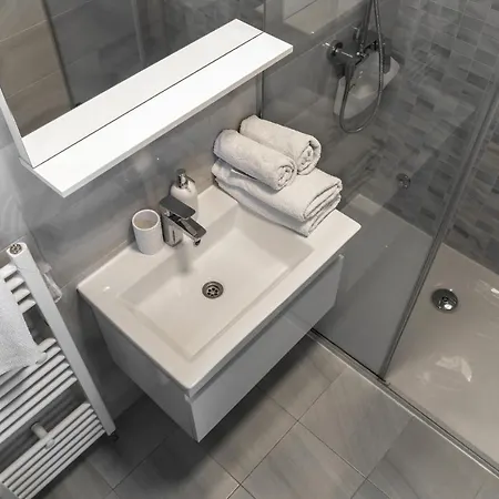 Comfort Apartment Dorin Makarska Esterno foto