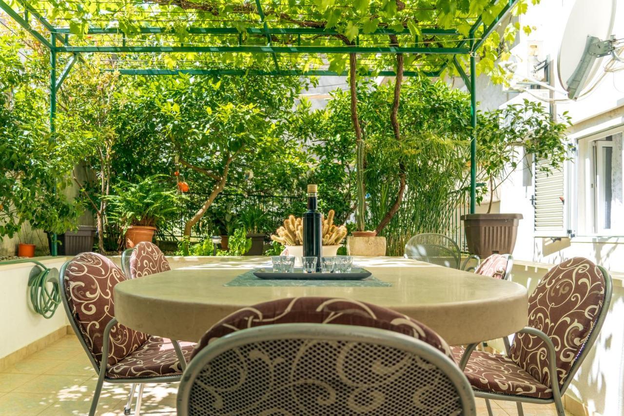 Comfort Dorin Apartment Makarska